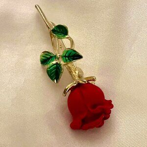 🧷🥀GORGEOUS Rose Corsage Brooch With Green Enamel on Gold-Tone Metal